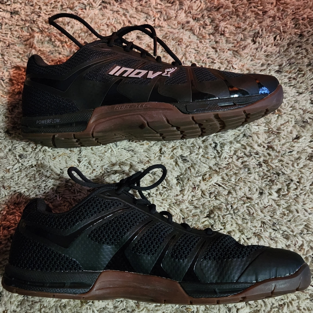 INOV 8 black athletic running shoes.  F-Lite 235 V3 - Picture 3 of 7